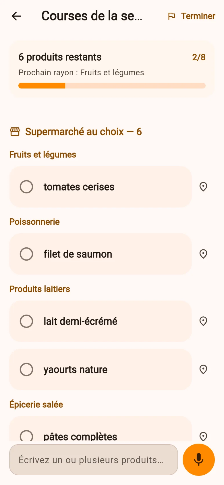 Mode courses : un bandeau indique six produits restants sur huit et le prochain rayon, au-dessus des produits à cocher, groupés par rayon.